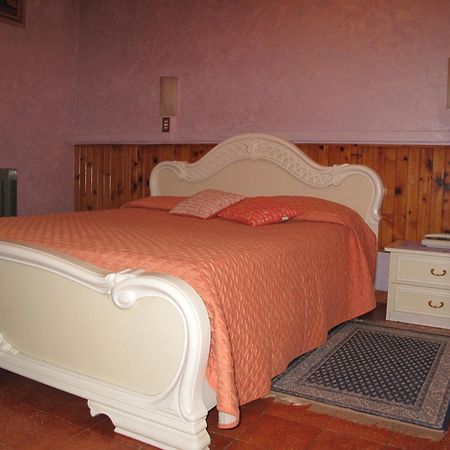 Hotel Ristorante La Nuova Fattoria Carsoli Pokoj fotografie
