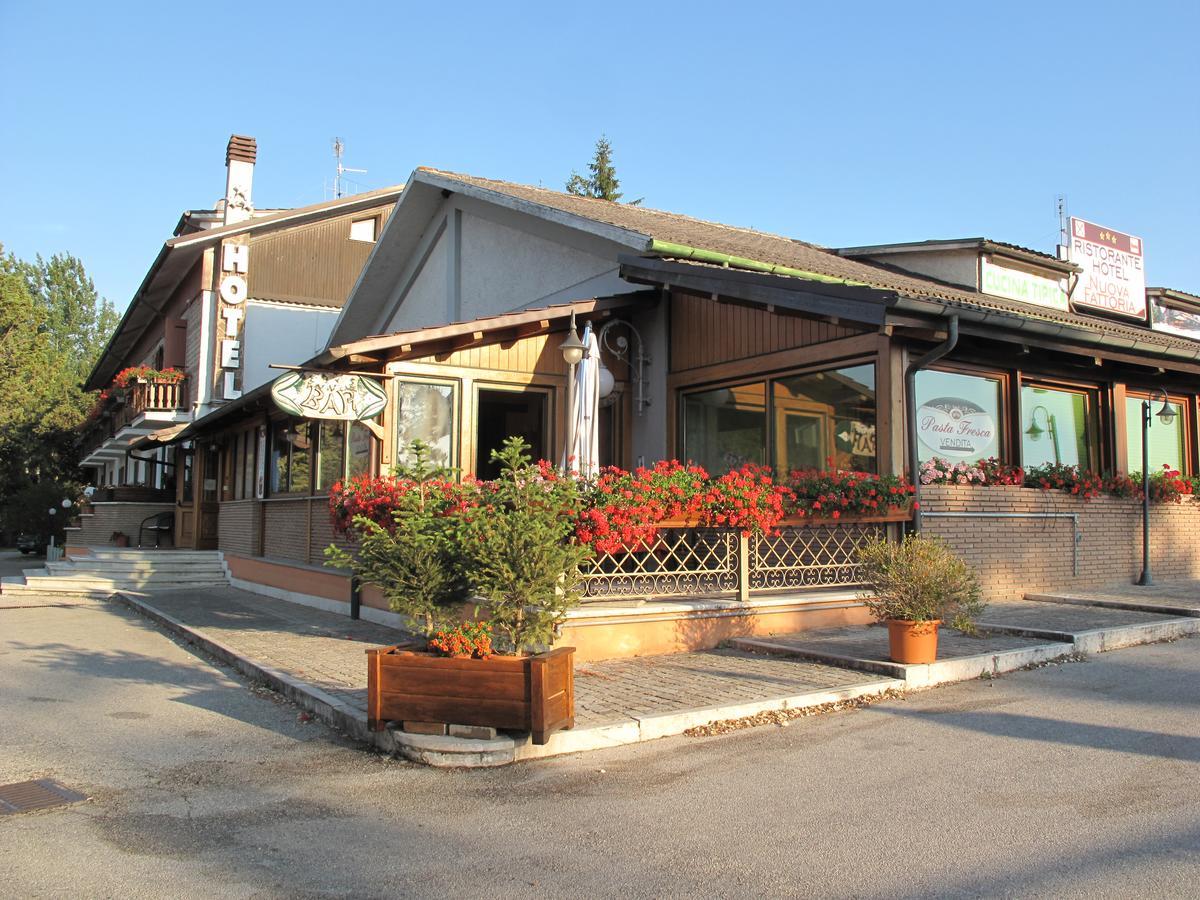 Hotel Ristorante La Nuova Fattoria Carsoli Exteriér fotografie