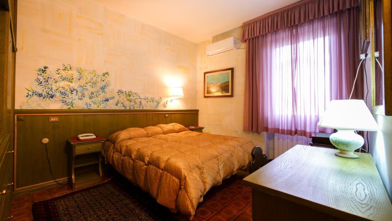 Hotel Ristorante La Nuova Fattoria Carsoli Exteriér fotografie
