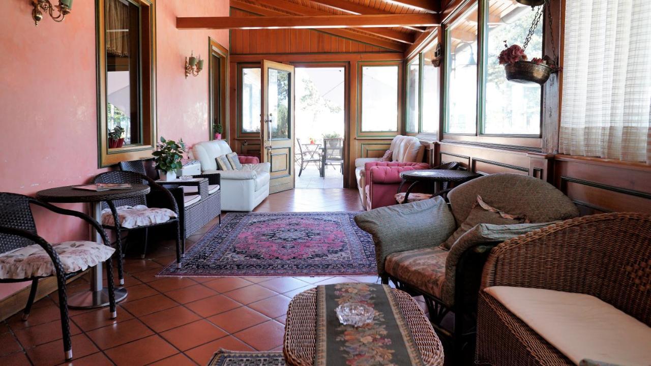 Hotel Ristorante La Nuova Fattoria Carsoli Exteriér fotografie