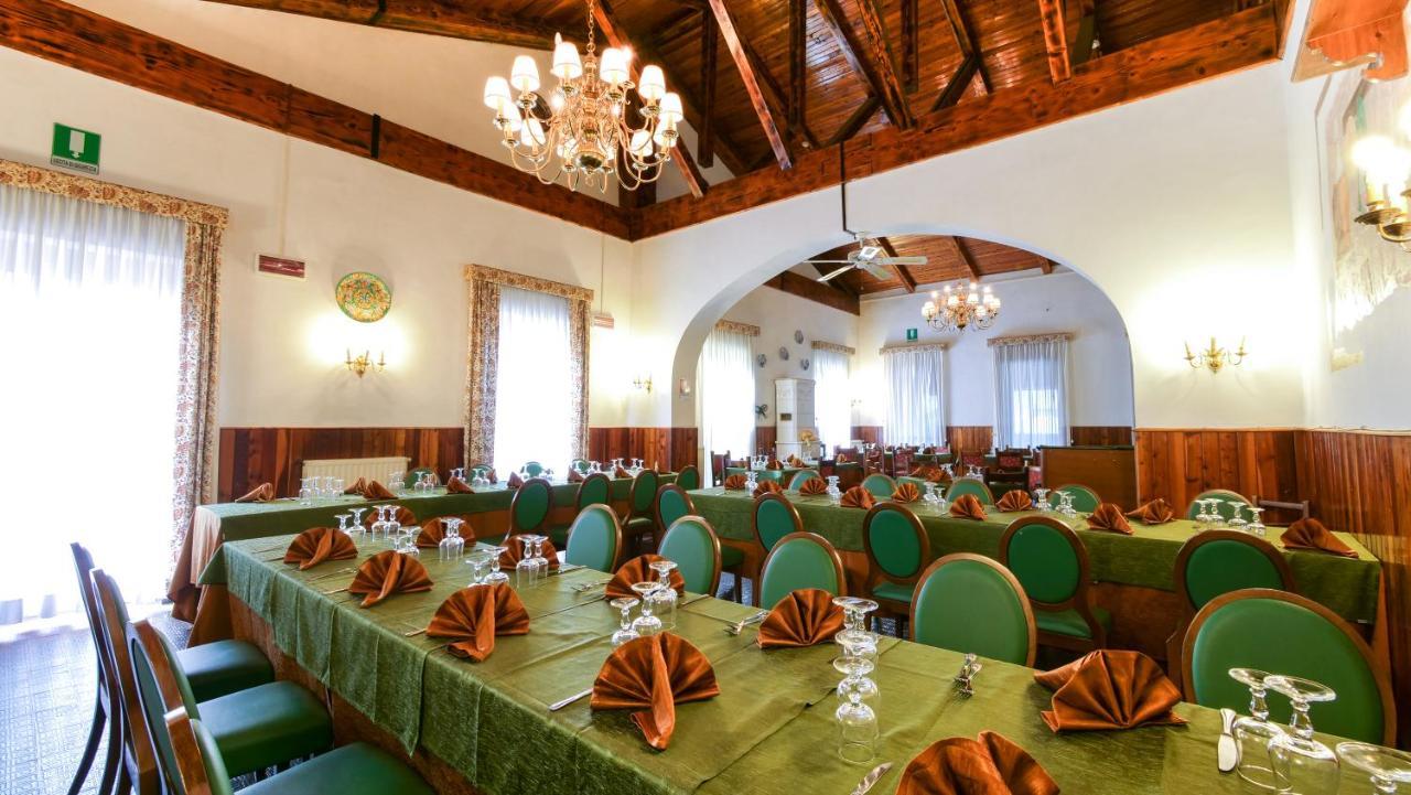 Hotel Ristorante La Nuova Fattoria Carsoli Exteriér fotografie